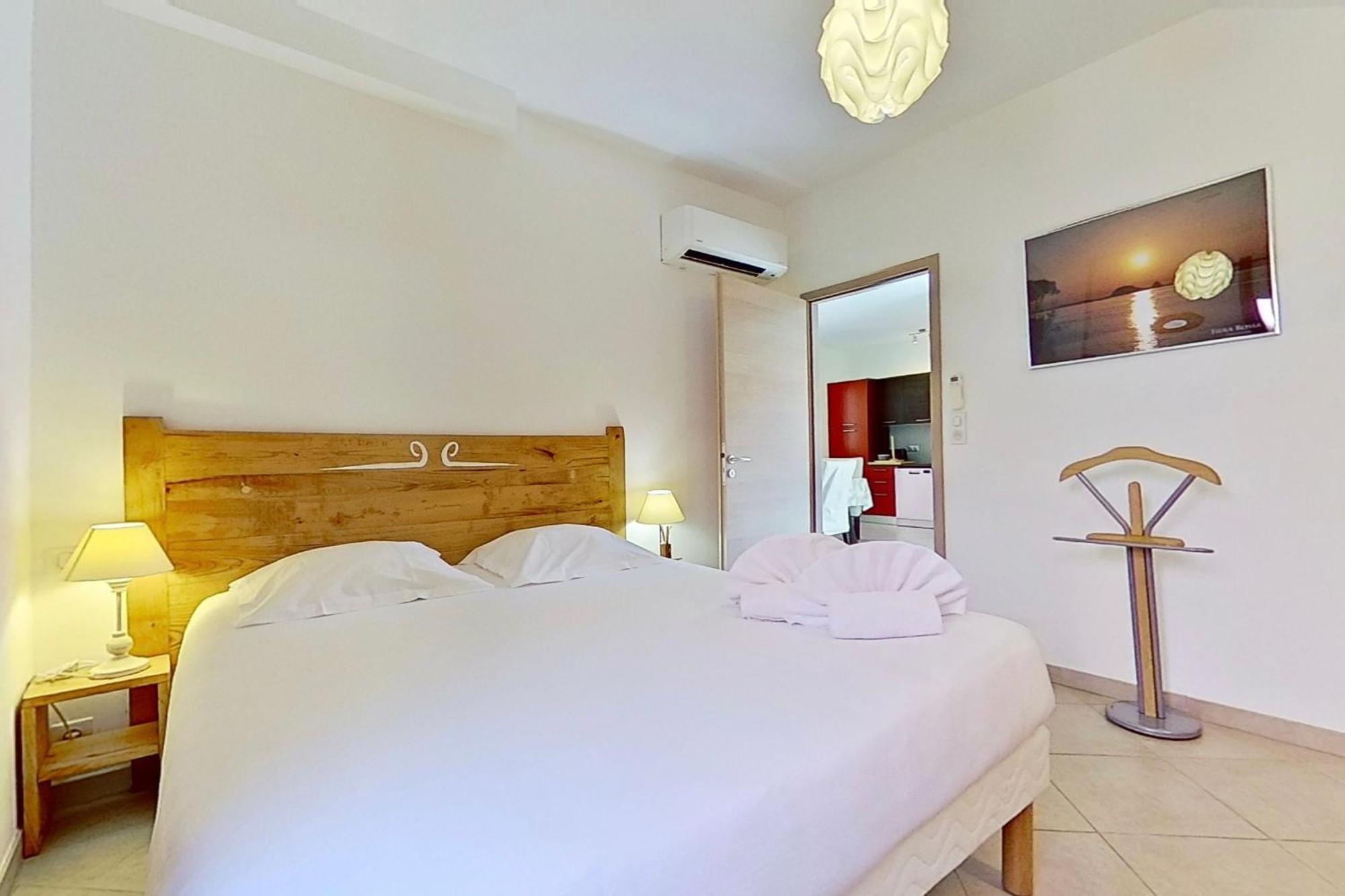 Villas CALA CORSA - 3 et 4 Chambres CALA ROSSA Porto-Vecchio - Villas entièrement Climatisées à 5 minutes à pied de la plage Cala Rossa Esterno foto
