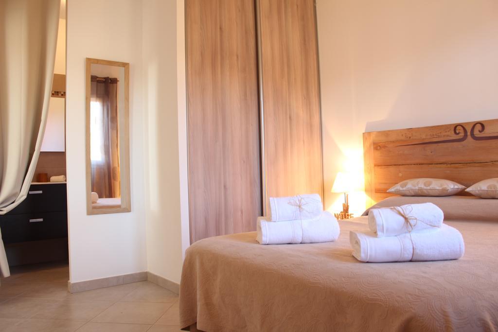 Villas CALA CORSA - 3 et 4 Chambres CALA ROSSA Porto-Vecchio - Villas entièrement Climatisées à 5 minutes à pied de la plage Cala Rossa Esterno foto